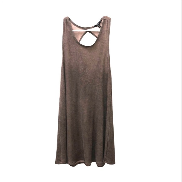 Tresics Dresses & Skirts - 2/$15 Tresics - Open Back Dress